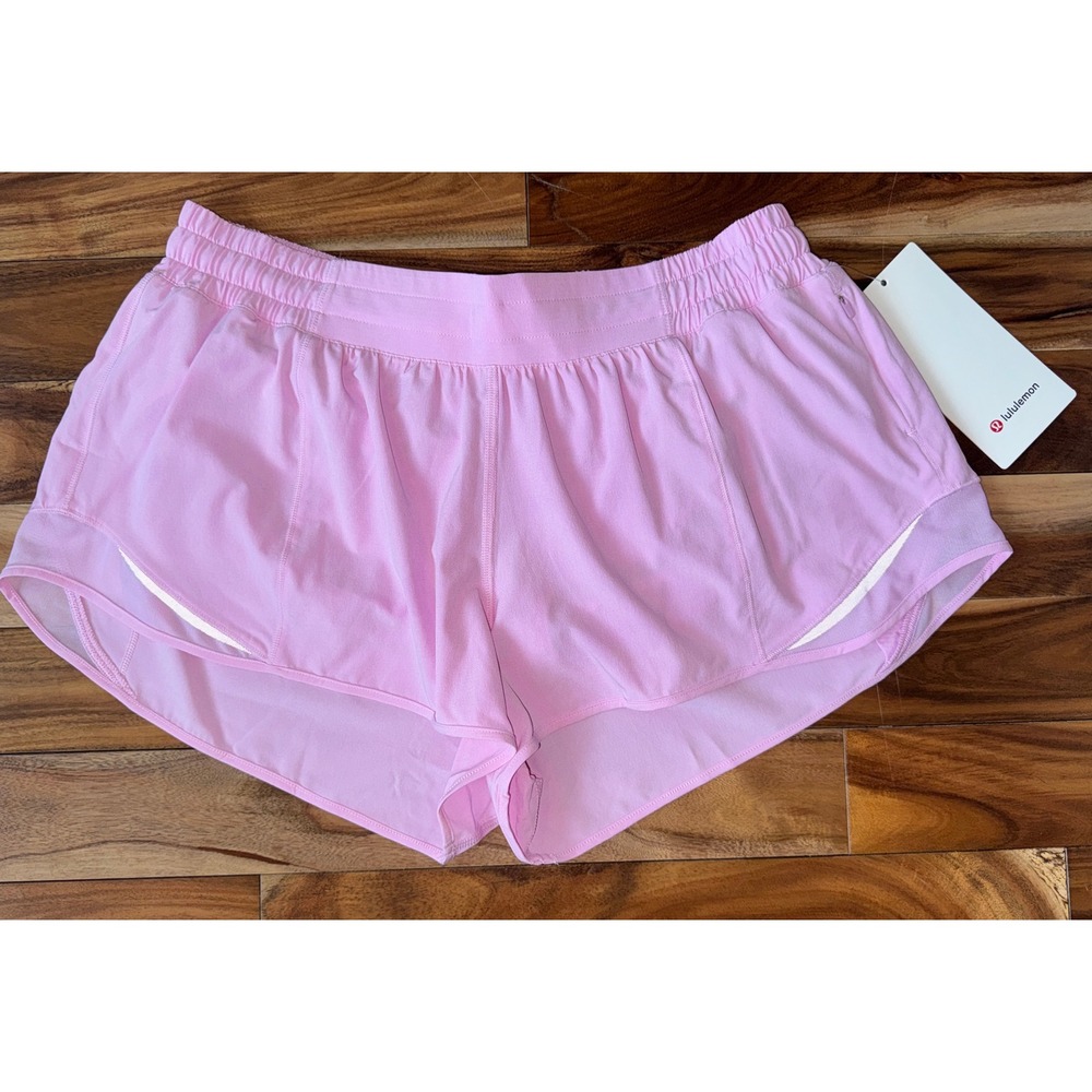 Lululemon NWT Hotty Hot LR Short 2.5" Lined Vitamin Pink Size 12